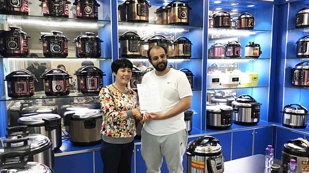 威凰电器是规模大实力强的企业，跟他们合作很放心